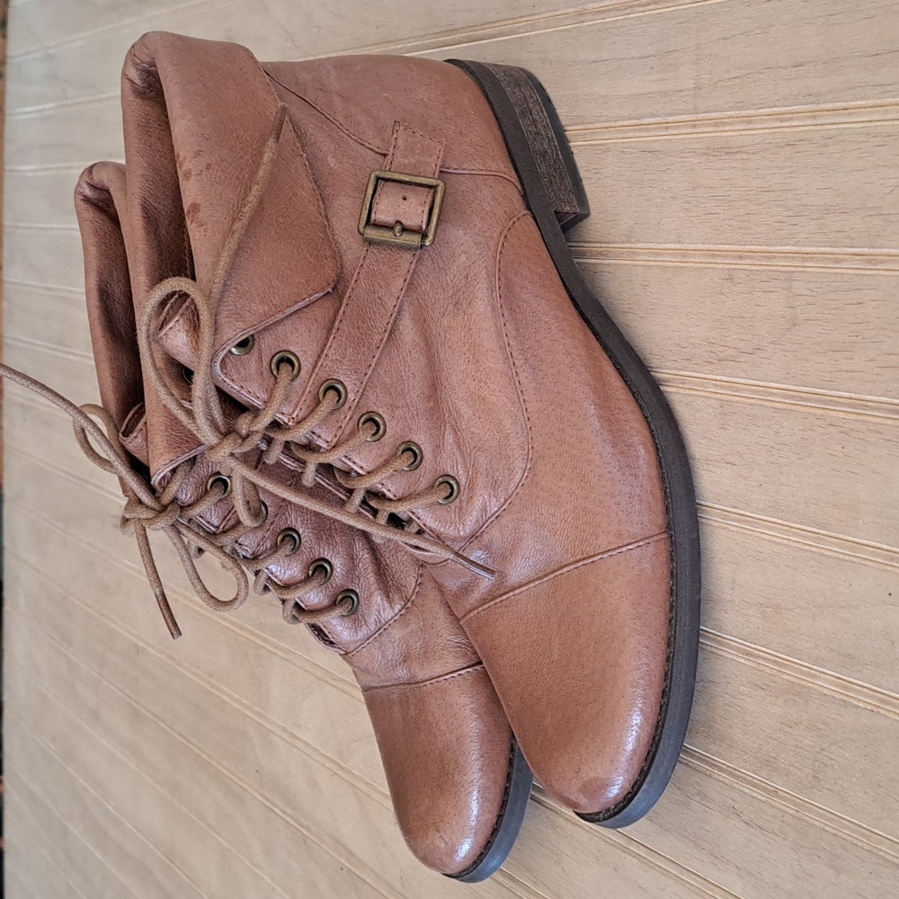 Steve Madden Brown Leather Lace-Up Ankle Boots